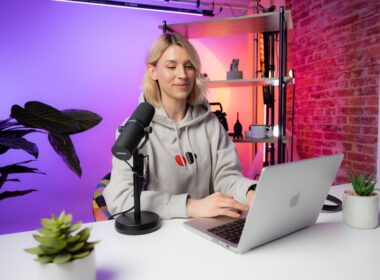 Photo session from the videodeck studio. We create video content for software companies and help them grow on YouTube. This photo is with one of our hosts, Heleana.
