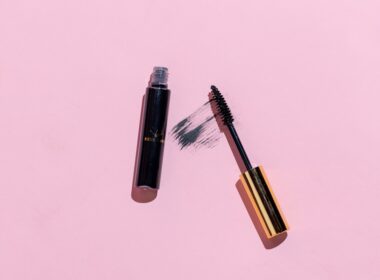 MISS SWISS Mascara Product photo and swatch